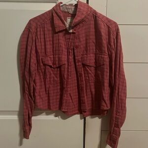 American Eagle cropped flannel. Size Small